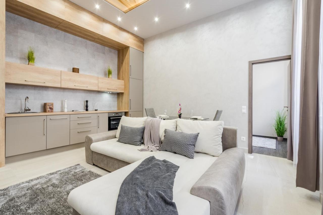 Chic Comfort Suite For 6 By Oktogon Budapeste Exterior foto