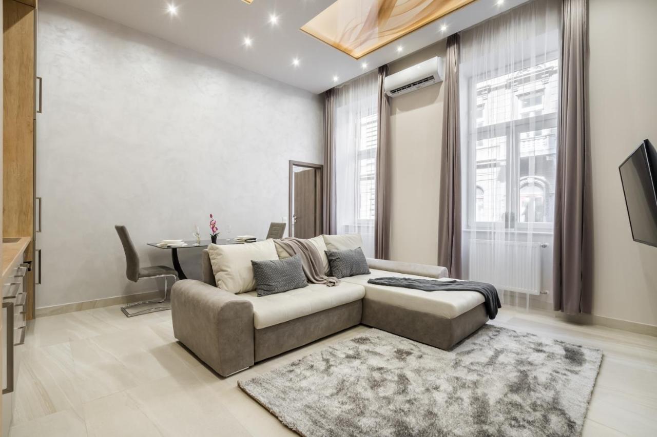 Chic Comfort Suite For 6 By Oktogon Budapeste Exterior foto
